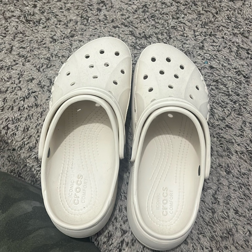 Platform crocs in the color beige